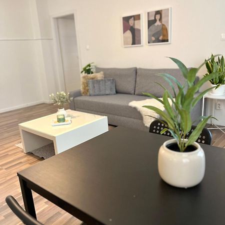 Apartment Adele - Old Town Bratislava Esterno foto
