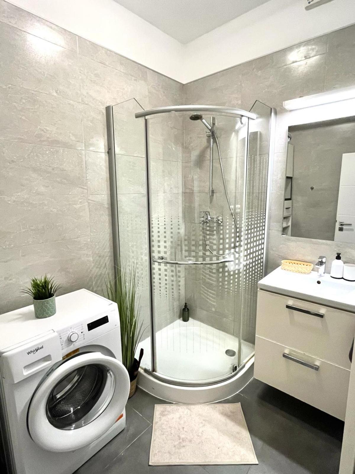 Apartment Adele - Old Town Bratislava Esterno foto